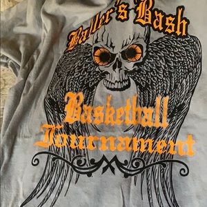 Basketball t-shirt. Was bought on fb no longer me.